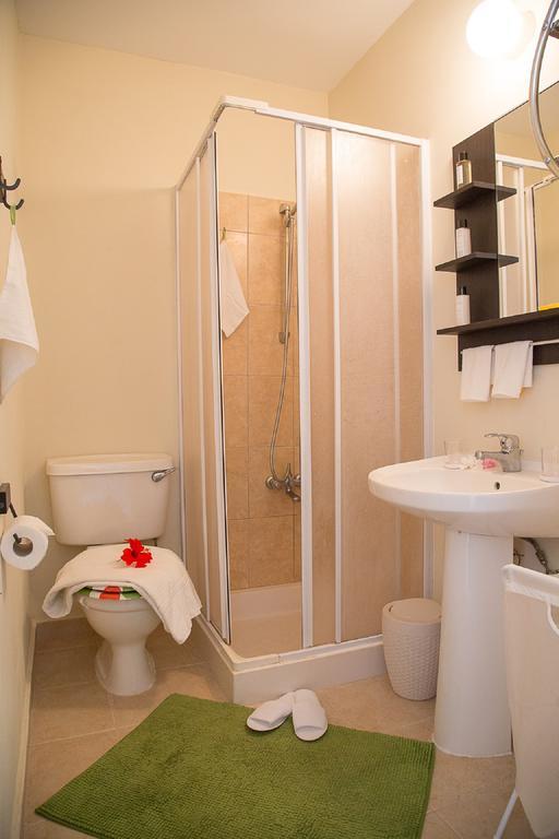 Paphos Love Nest Apartment Room photo